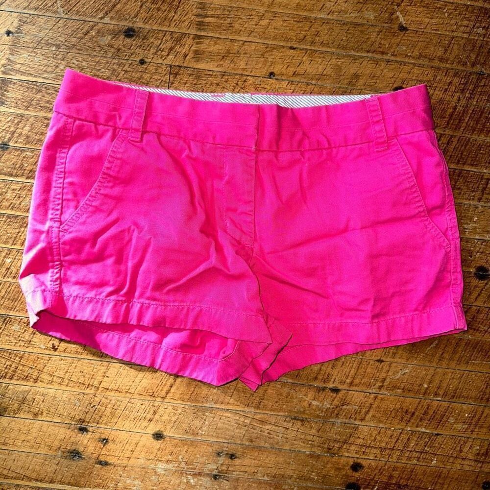 J Crew broken in pink chino preppy size 8 flat front shorts
